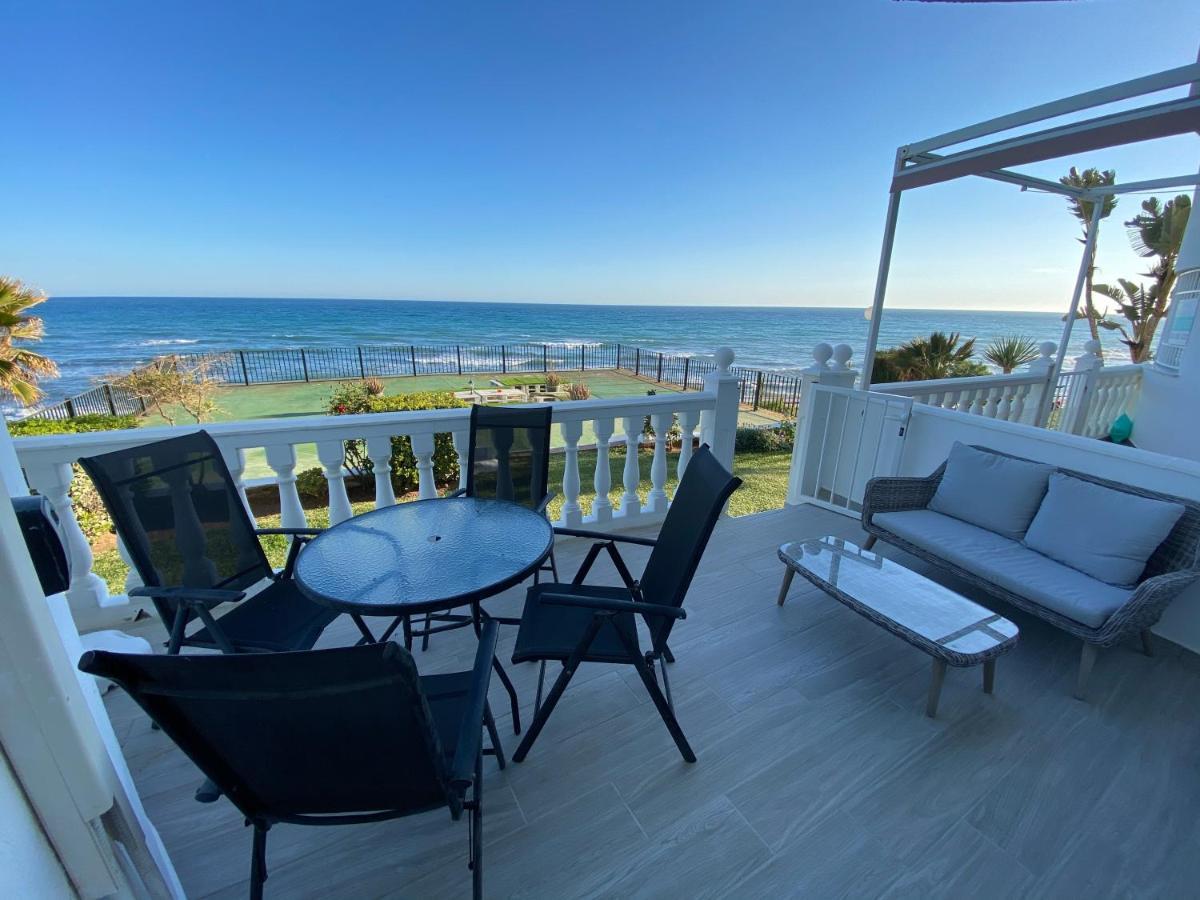 Apartment On Beach Mijas Sitio de Calahonda Exterior photo