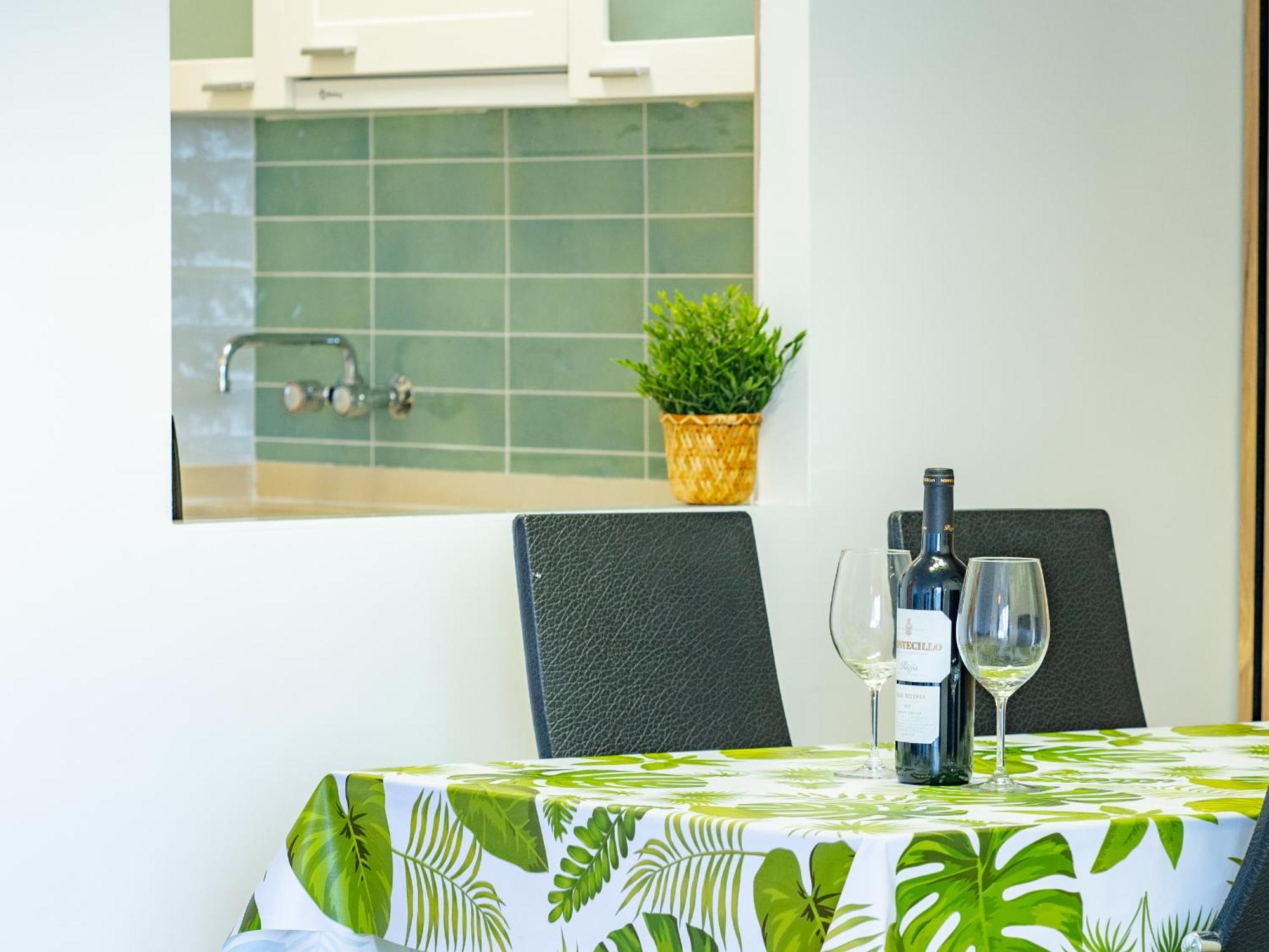 Apartment On Beach Mijas Sitio de Calahonda Exterior photo
